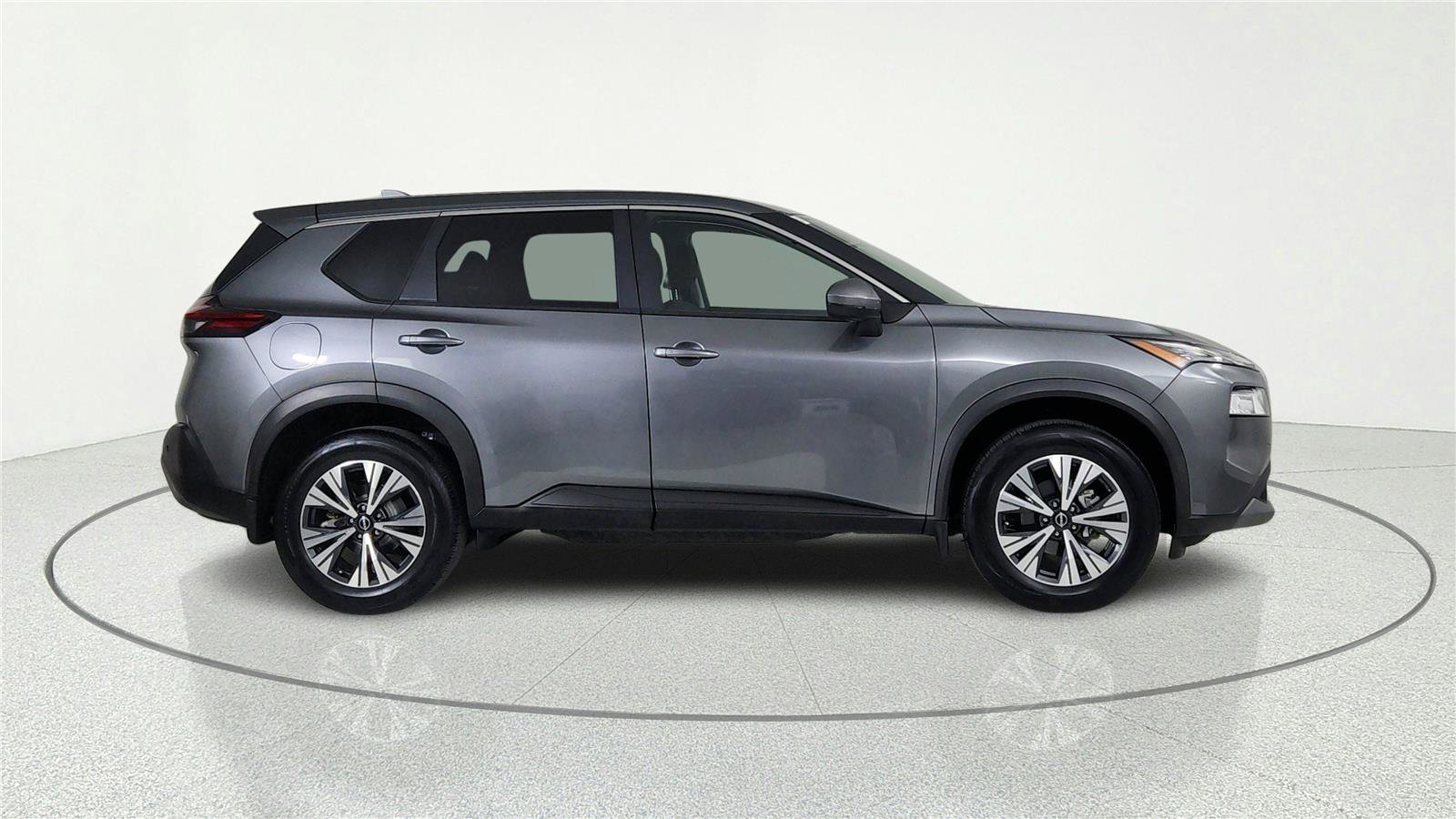 Used 2023 Nissan Rogue SV FWD image 6