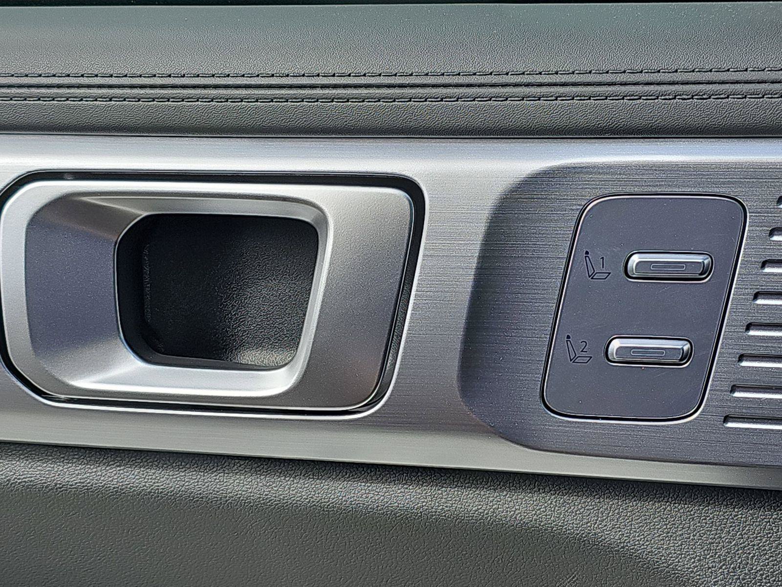 New 2025 Hyundai Santa Fe Calligraphy FWD image 33