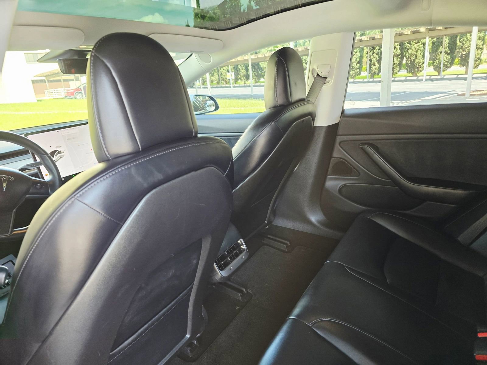 Used 2017 Tesla Model 3 Long Range RWD image 34