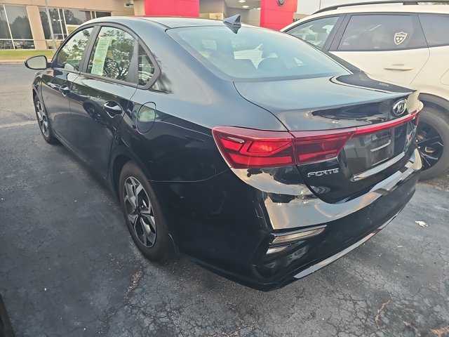 Certified 2021 Kia Forte LXS FWD image 3