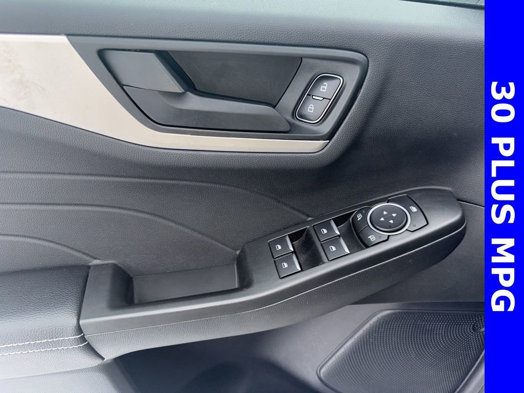 Used 2021 Ford Escape S image 15