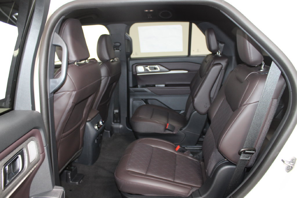 New 2026 Ford Explorer Platinum RWD image 23