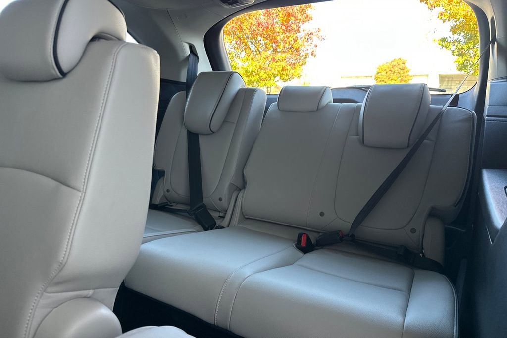 New 2026 Honda Odyssey Touring image 17