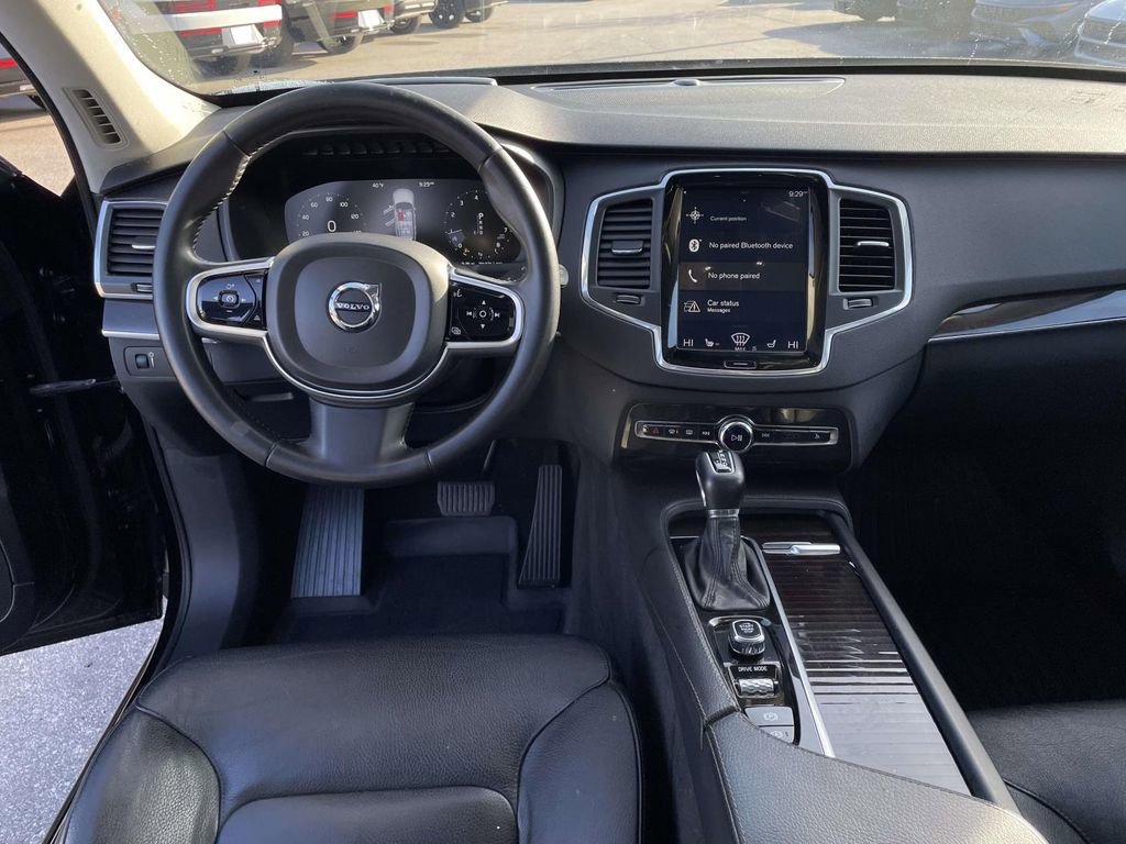 Used 2019 Volvo XC90 T6 Momentum w/ Advanced Package image 5