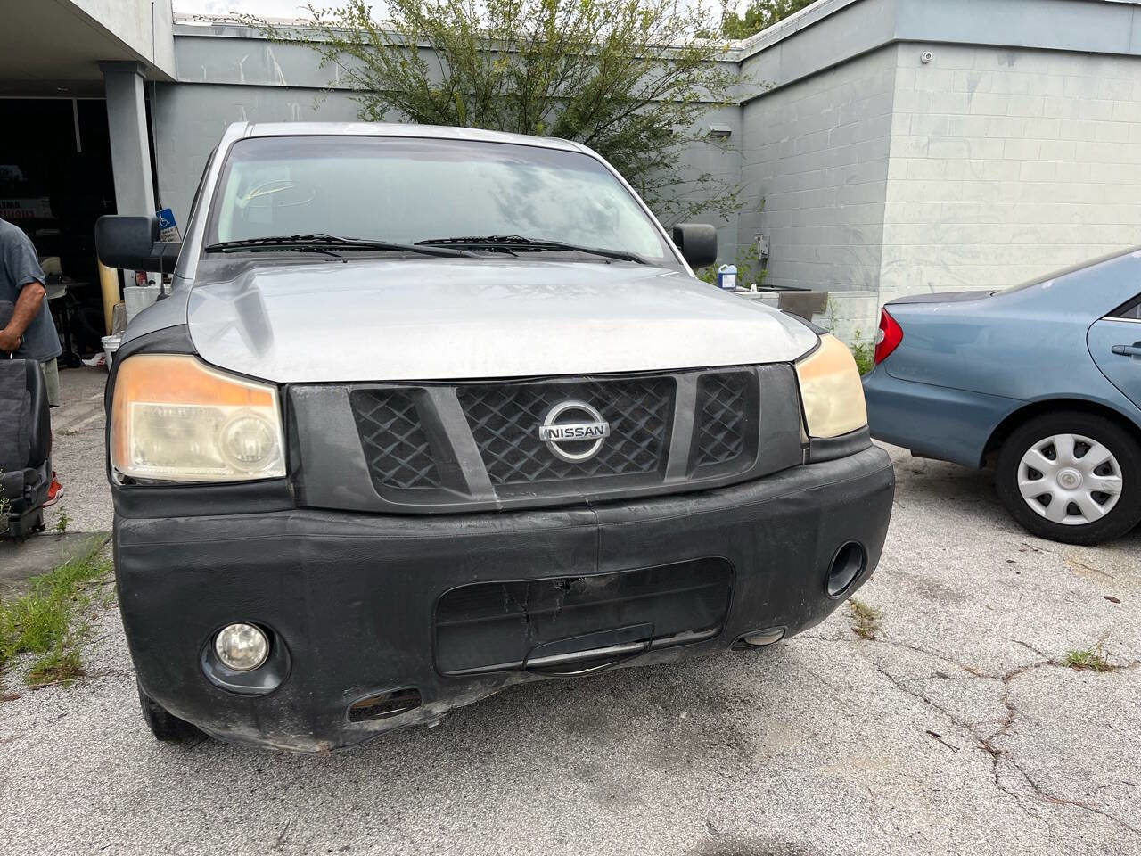 Used 2008 Nissan Titan XE image 4