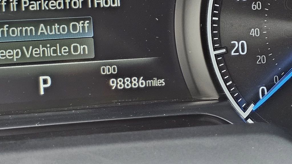 Used 2021 Toyota Venza XLE image 19