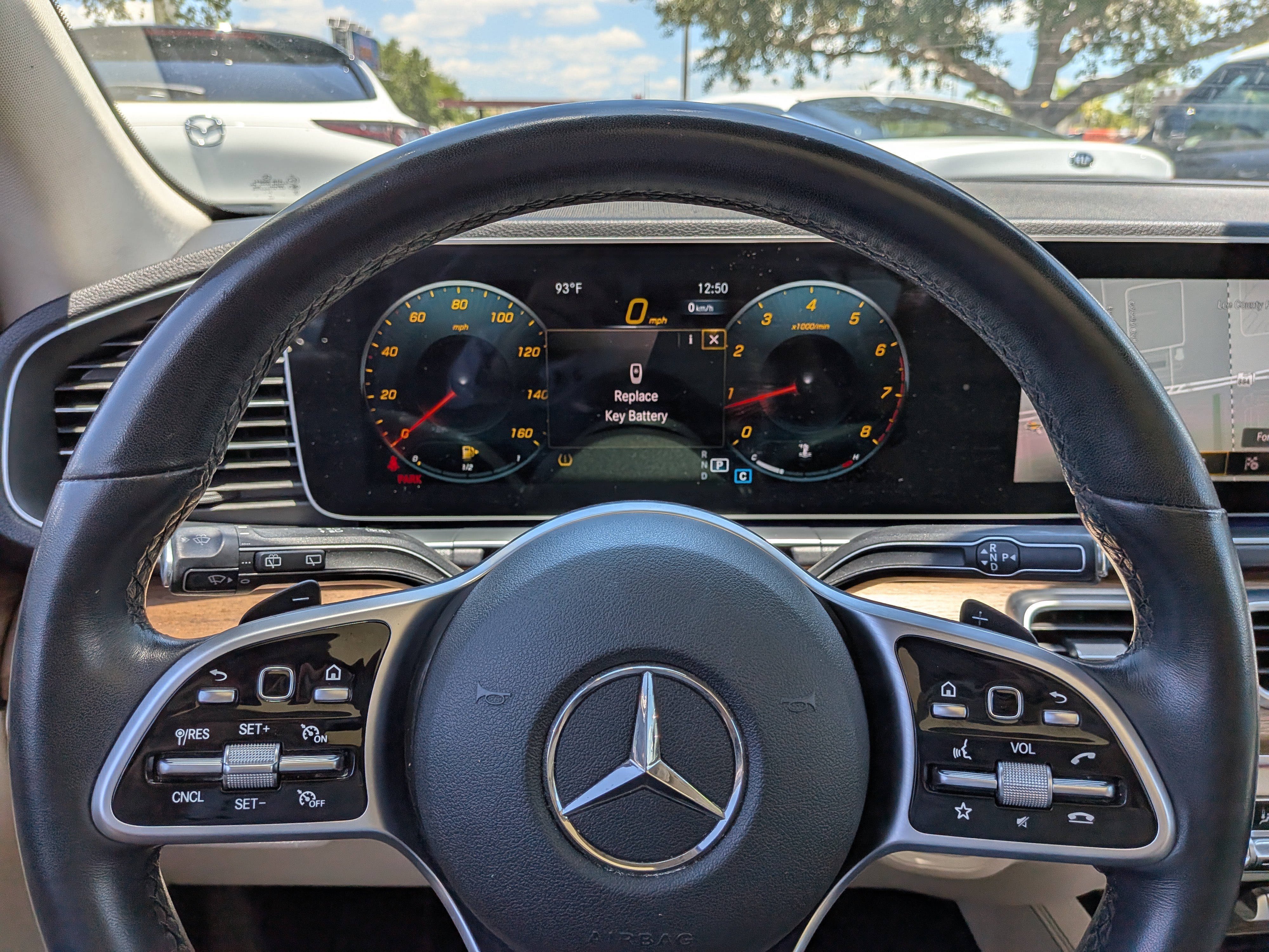 Used 2022 Mercedes-Benz GLE 350 w/ Premium Package image 27