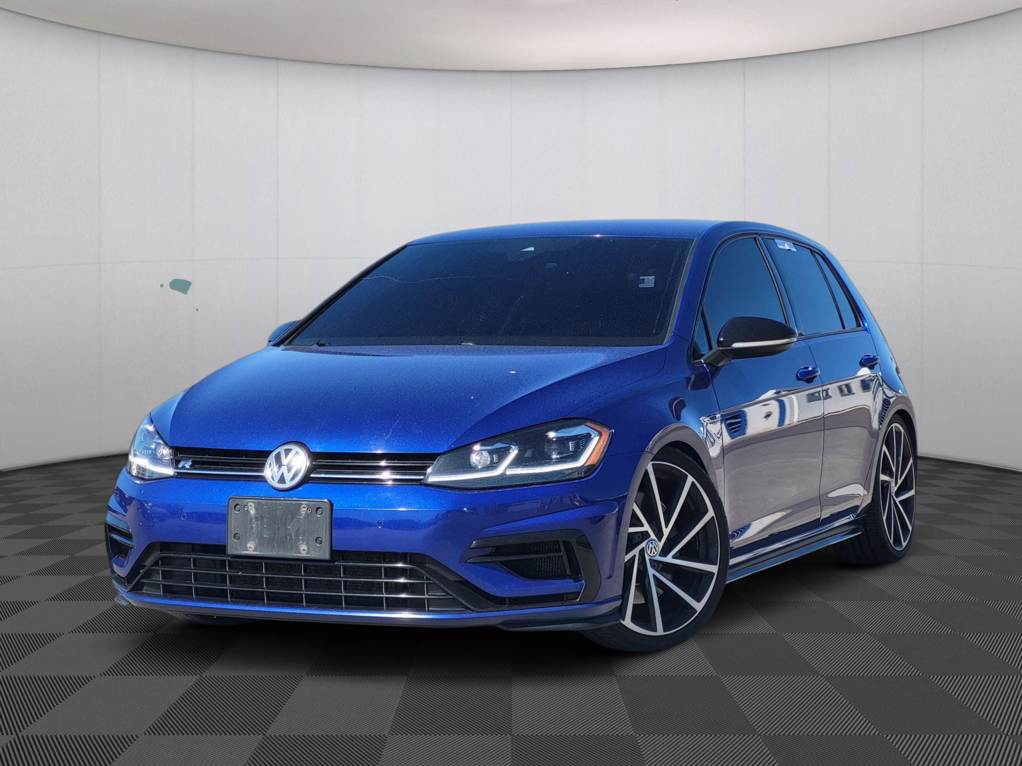 Used 2018 Volkswagen Golf R DCC & Navigation 4Motion image 2