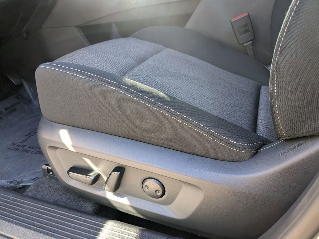 New 2026 Nissan Rogue SV FWD image 13