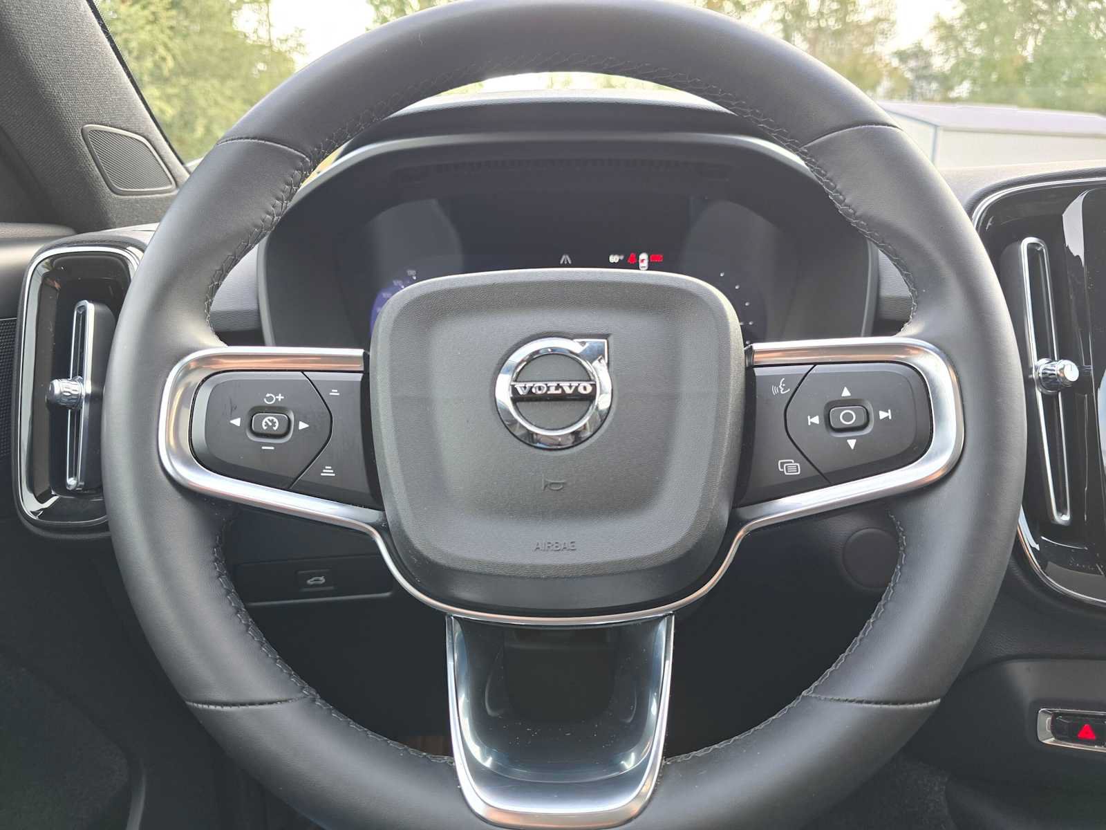 Certified 2023 Volvo C40 P8 Recharge Plus w/ Climate Package AWD/4WD image 25