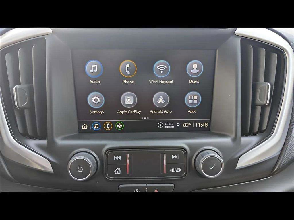 Used 2024 GMC Terrain SLT image 13