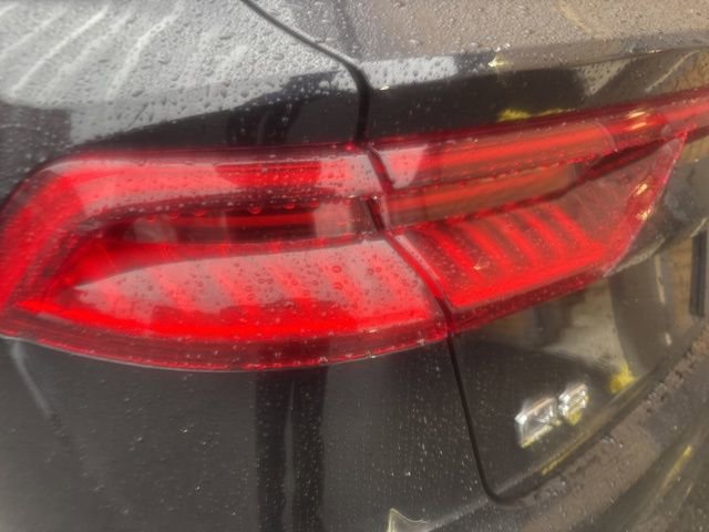 Used 2019 Audi Q8 Premium Plus w/ Premium Plus image 6