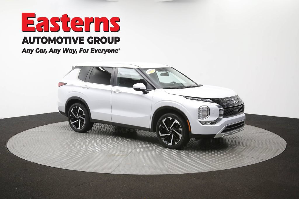 Used 2024 Mitsubishi Outlander SE AWD/4WD image 49