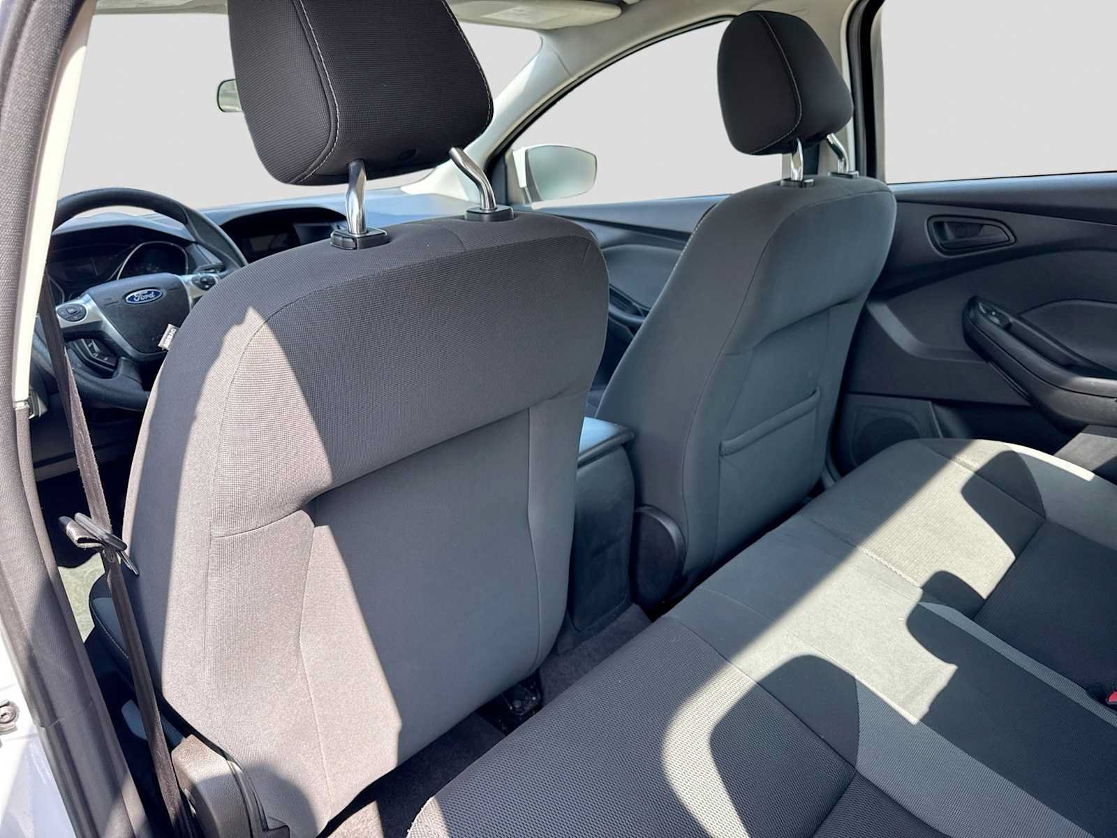 Used 2012 Ford Focus SE FWD image 17