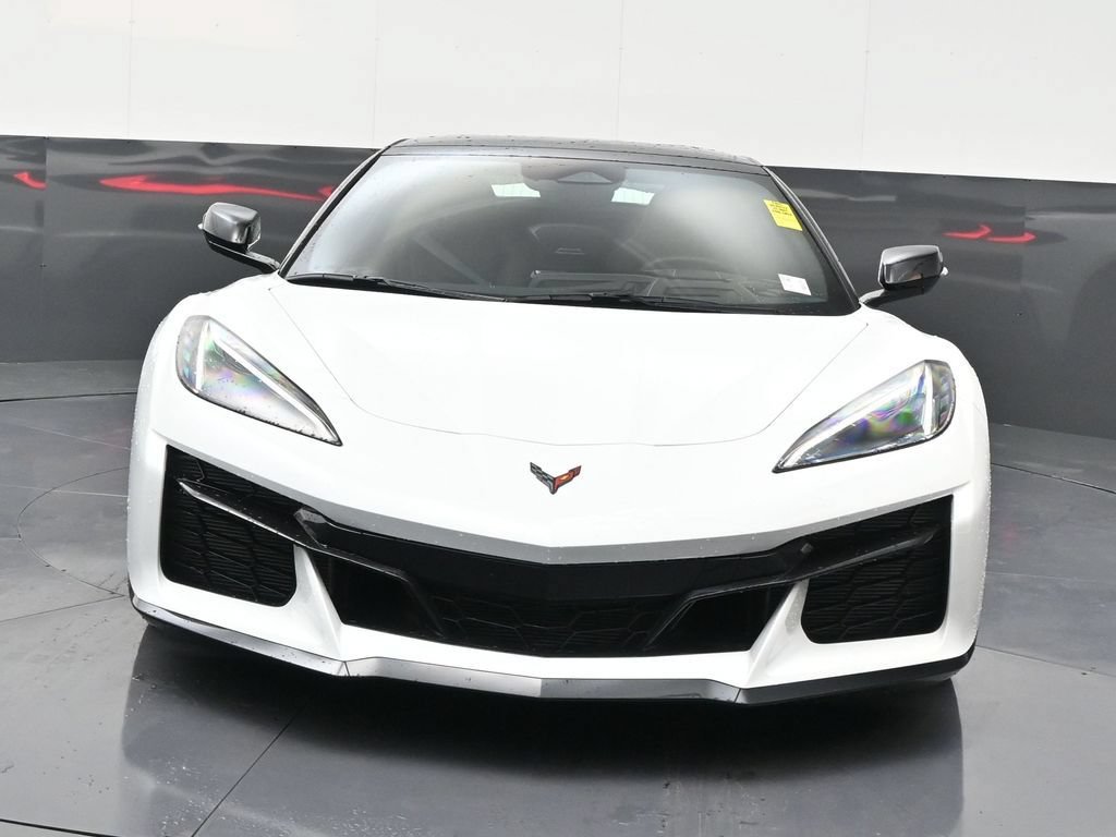 Used 2026 Chevrolet Corvette Z06 RWD image 8