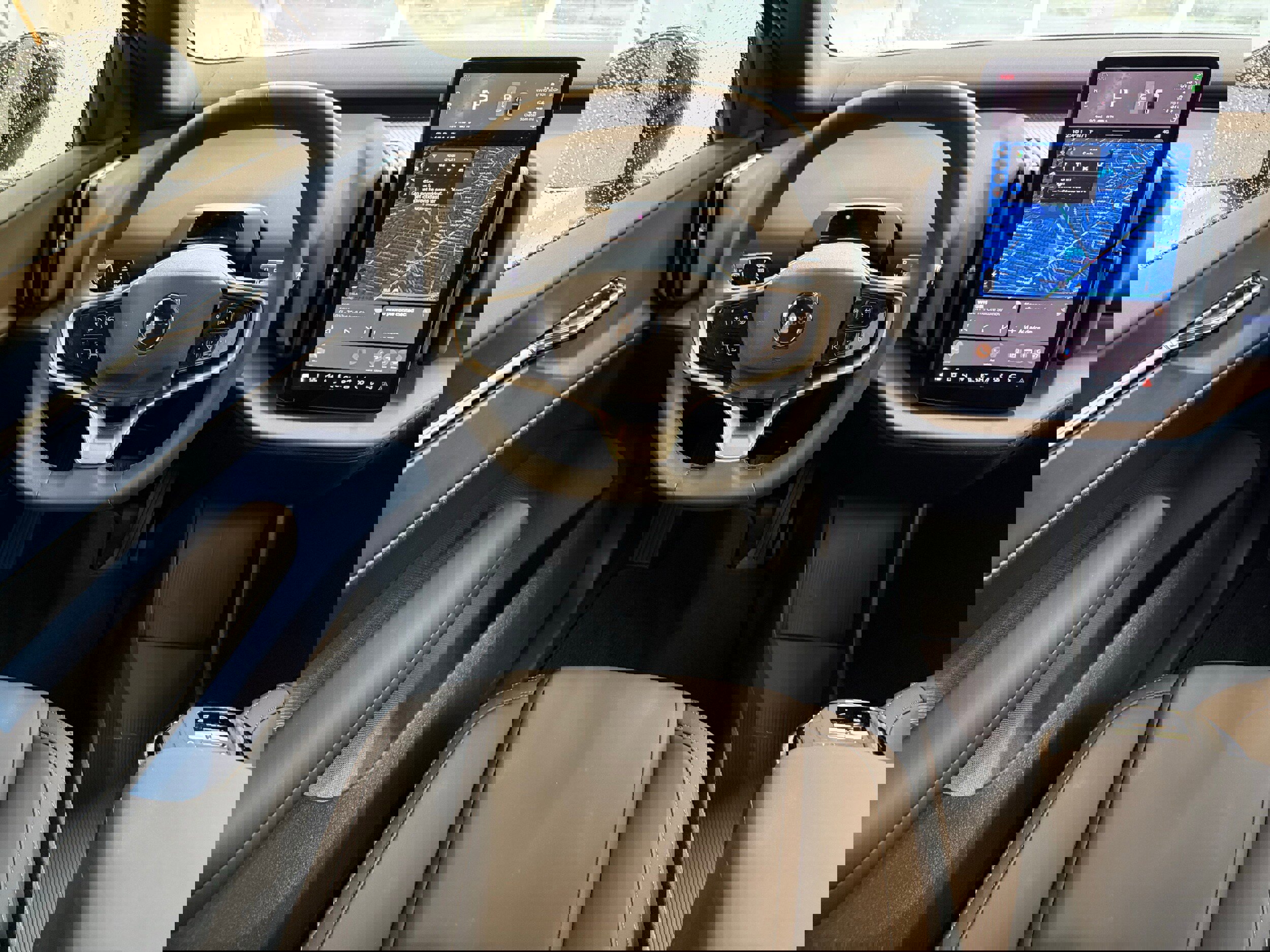 Certified 2025 Volvo EX30 Ultra image 21