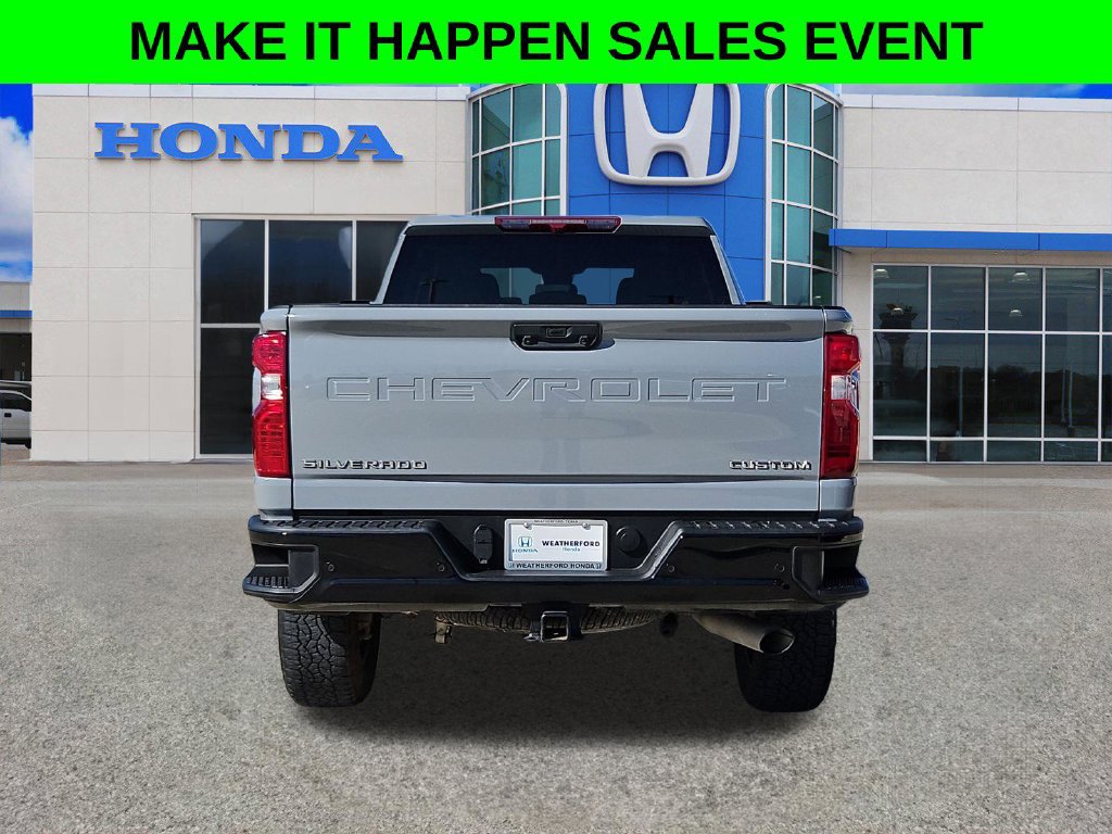 Used 2025 Chevrolet Silverado 2500 Custom w/ Custom Value Package AWD/4WD image 4