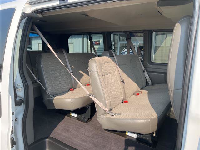 Used 2019 Chevrolet Express 3500 LT w/ LT Preferred Equipment Group RWD image 4