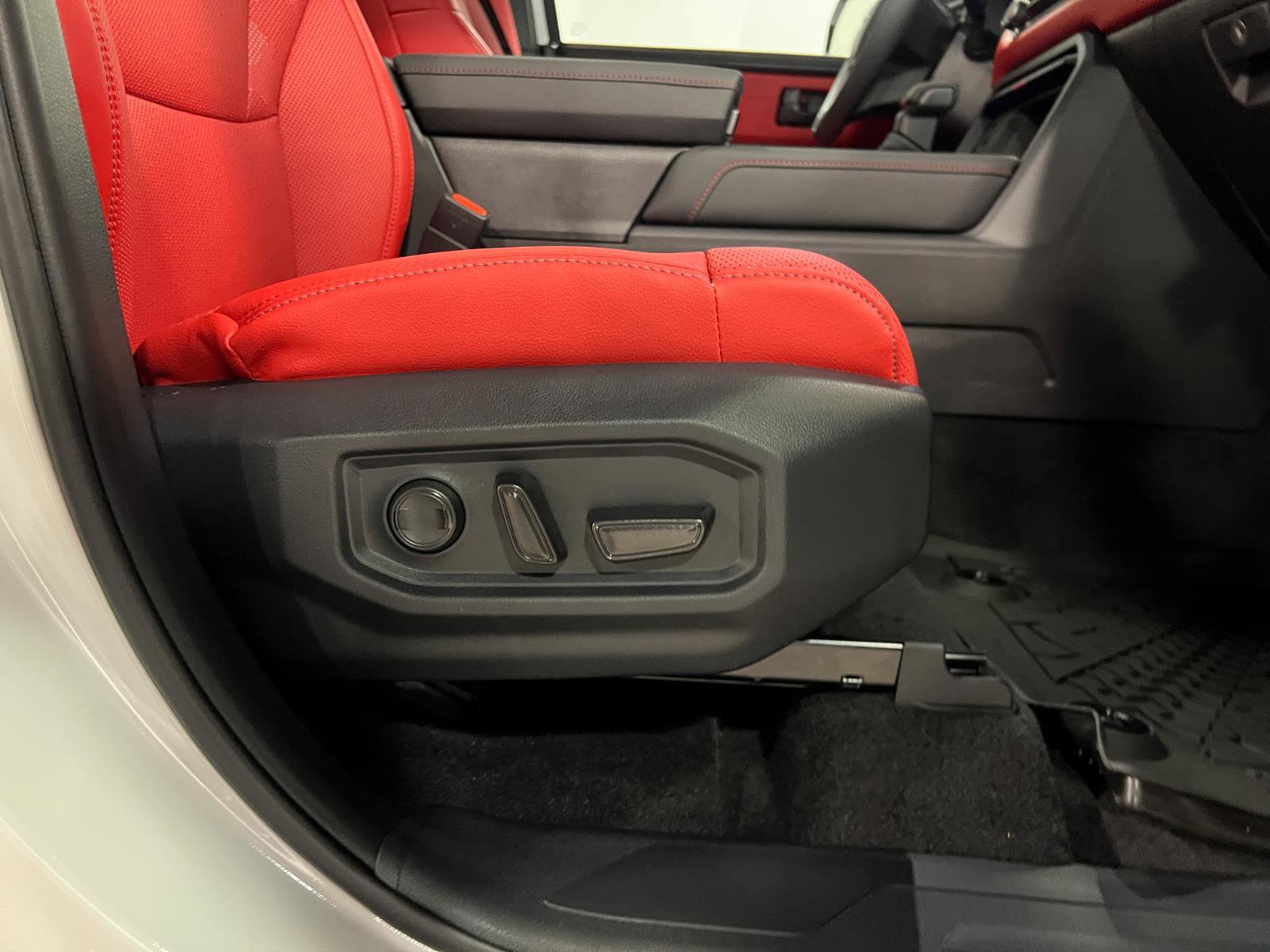 Used 2026 Toyota Tundra TRD Pro w/ Tow Tech Package image 40