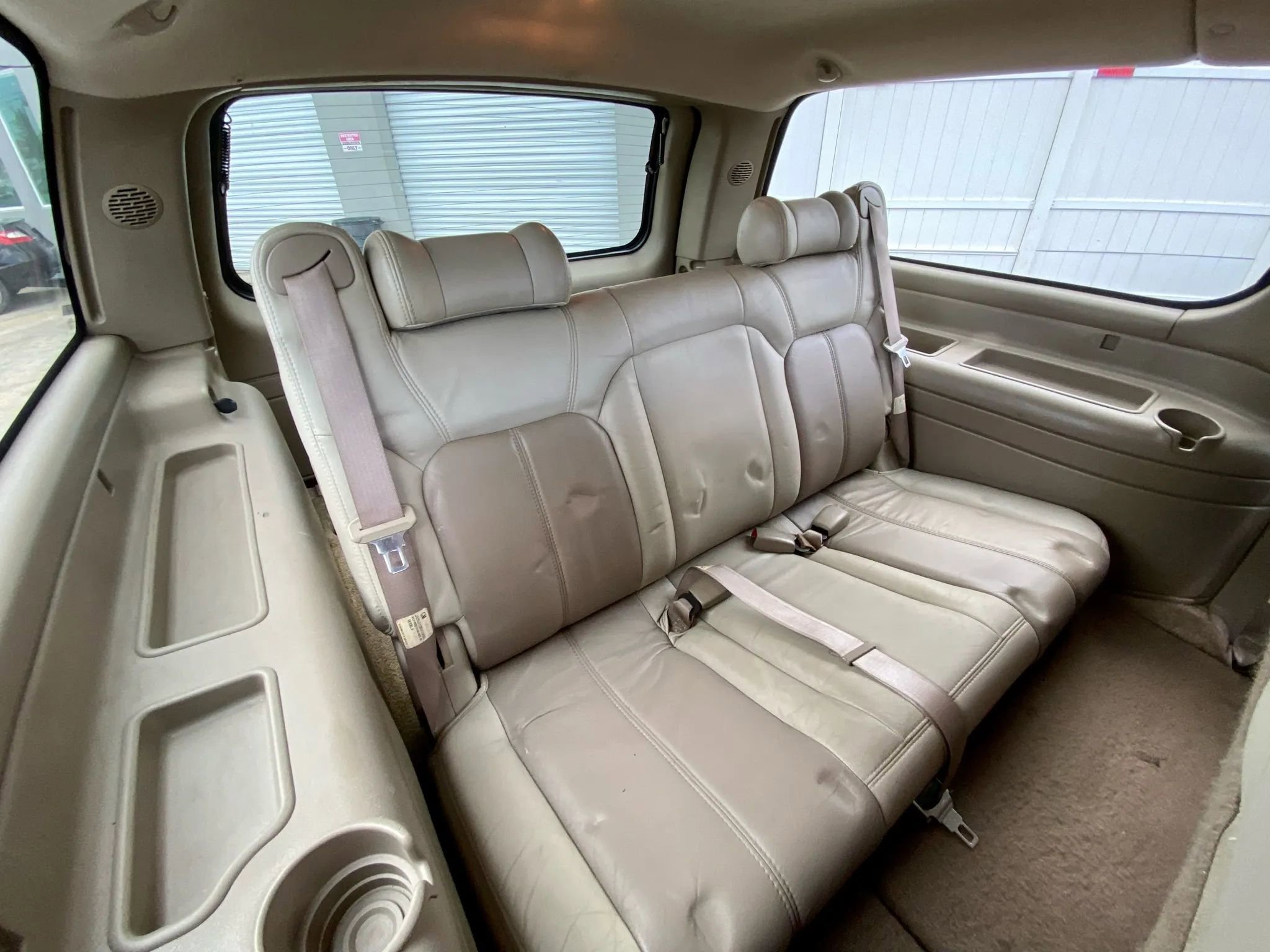 Used 2002 GMC Yukon XL Denali image 6