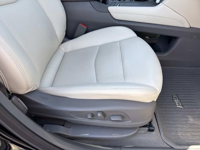 Used 2024 Cadillac XT6 Premium Luxury w/ Technology Package AWD/4WD image 15