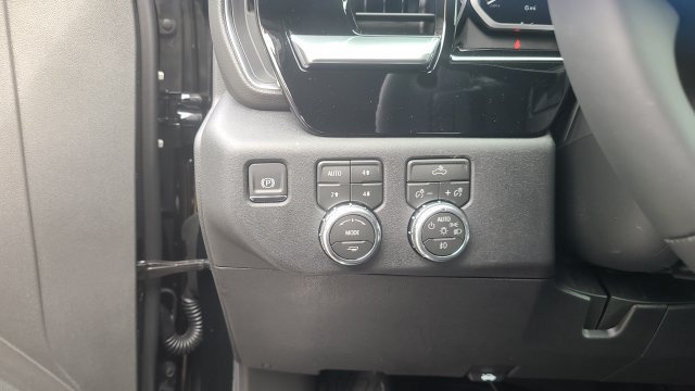 New 2026 GMC Sierra 1500 Elevation w/ X31 Off-Road Package AWD/4WD image 11