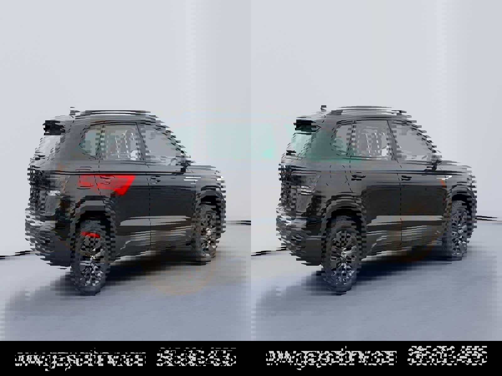 Used 2023 Volkswagen Taos S image 3