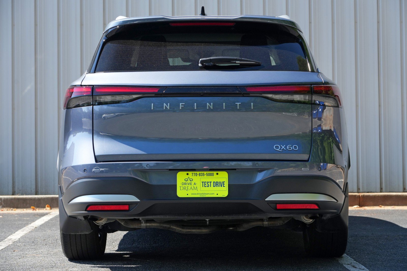 Used 2026 INFINITI QX60 Luxe w/ Cargo Package FWD image 11