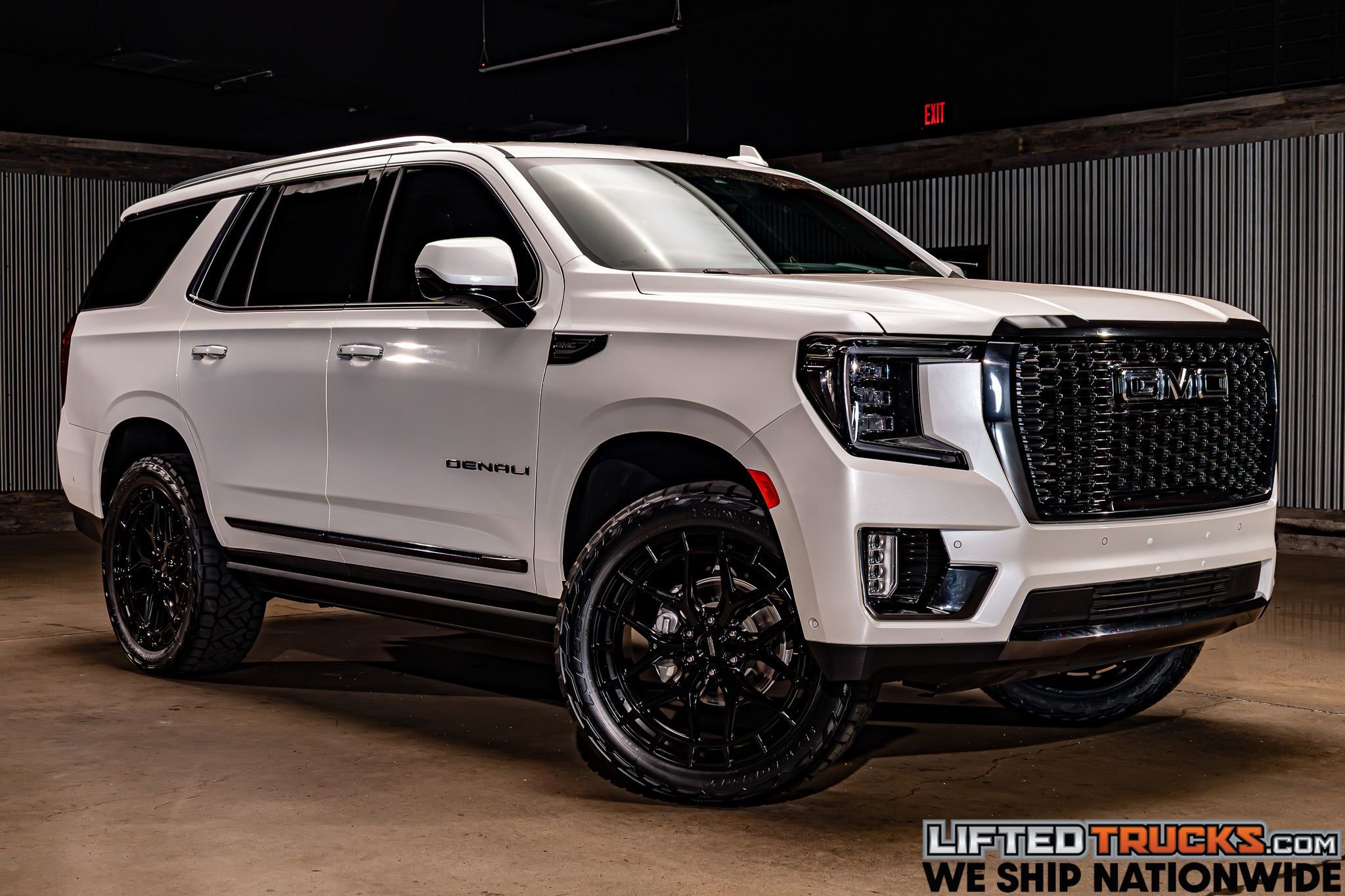 Used 2024 GMC Yukon Denali Ultimate image 1