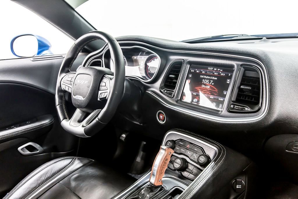 Used 2015 Dodge Challenger SRT w/ Technology Group image 21