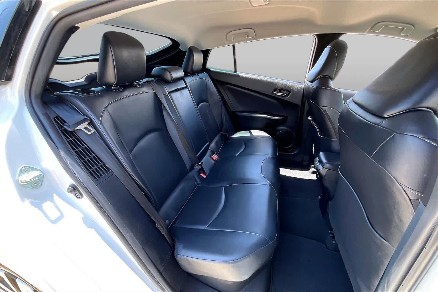 Used 2021 Toyota Prius Prime Limited FWD image 16