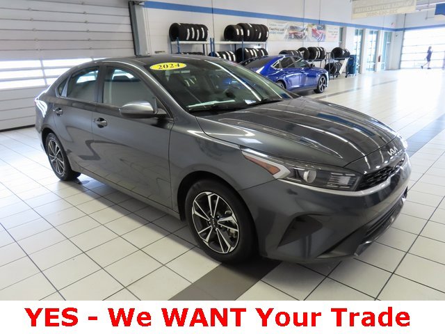 Used 2024 Kia Forte LXS image 17