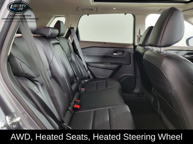 Used 2023 Nissan Rogue SV w/ SV Premium B Package image 17