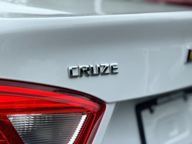 Used 2019 Chevrolet Cruze LT w/ LT Fleet Convenience Package FWD image 25