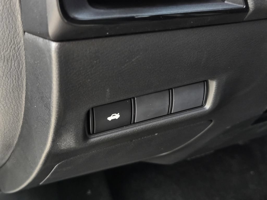 New 2027 Nissan Sentra SV w/ Floor Mat Package FWD image 15