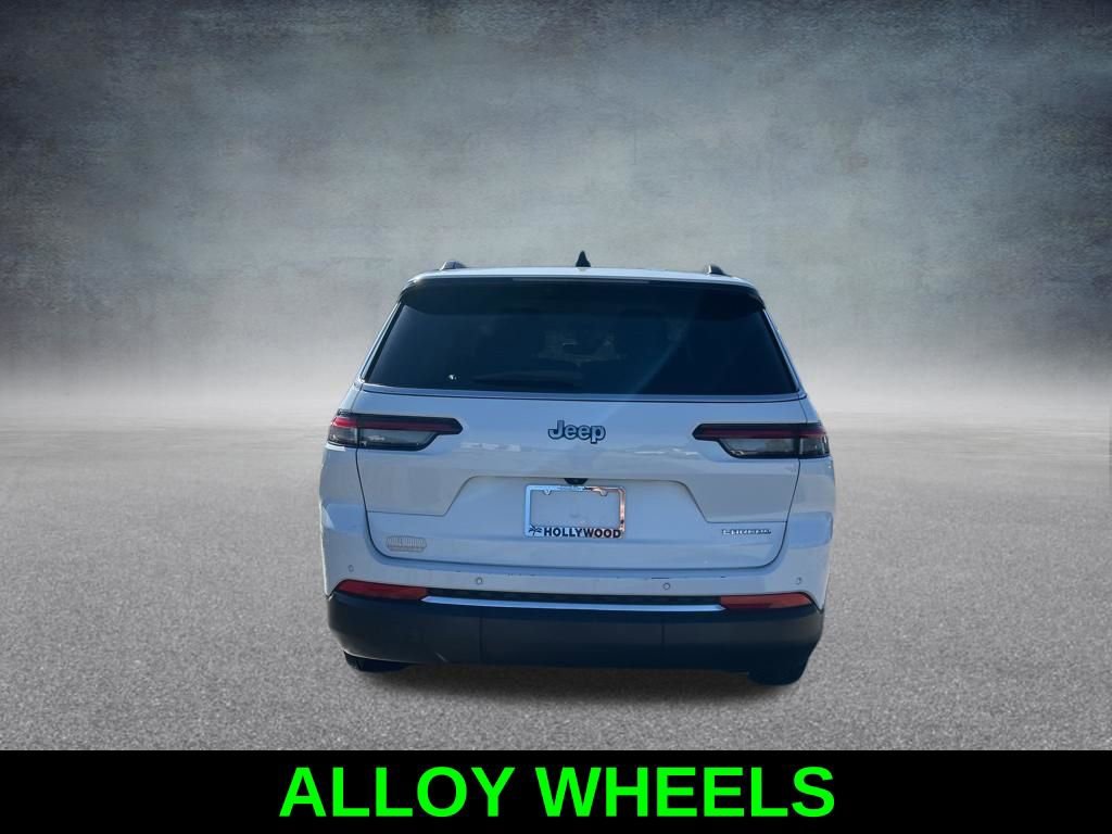 Certified 2023 Jeep Grand Cherokee L Laredo image 6