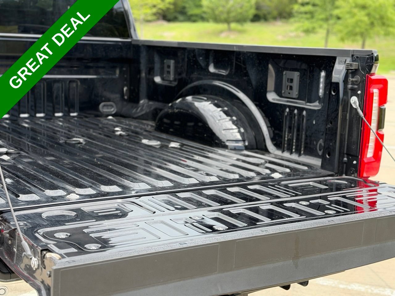 Used 2025 Ford F250 Lariat AWD/4WD image 46