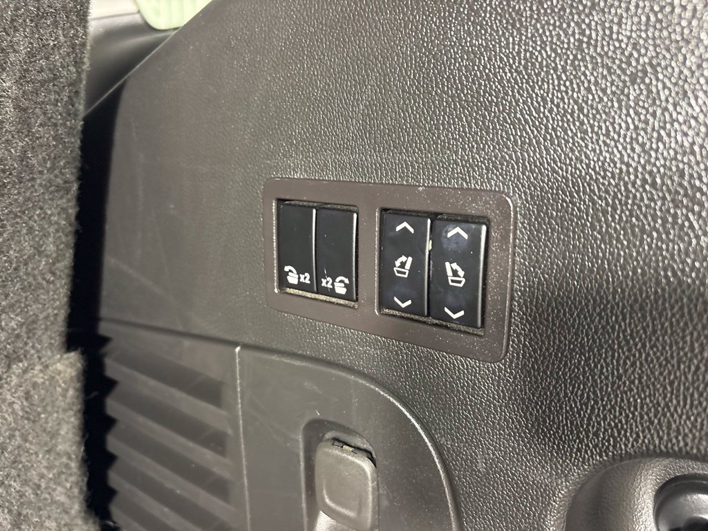 Used 2019 Cadillac Escalade Luxury AWD/4WD image 60