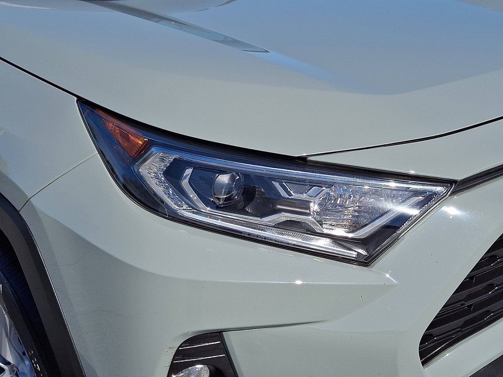 Used 2021 Toyota RAV4 XLE w/ Convenience Package AWD/4WD image 10