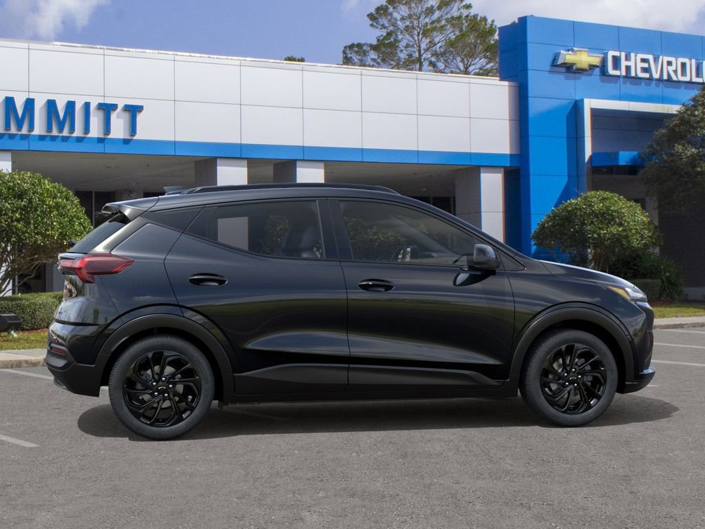 New 2027 Chevrolet Bolt RS w/ Technology Package FWD image 5