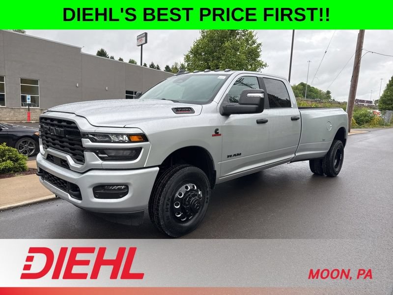 New 2026 RAM 3500 Big Horn AWD/4WD image 3