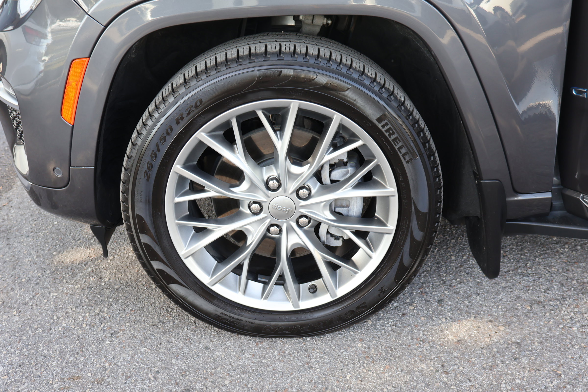 Used 2023 Jeep Grand Cherokee Summit image 11