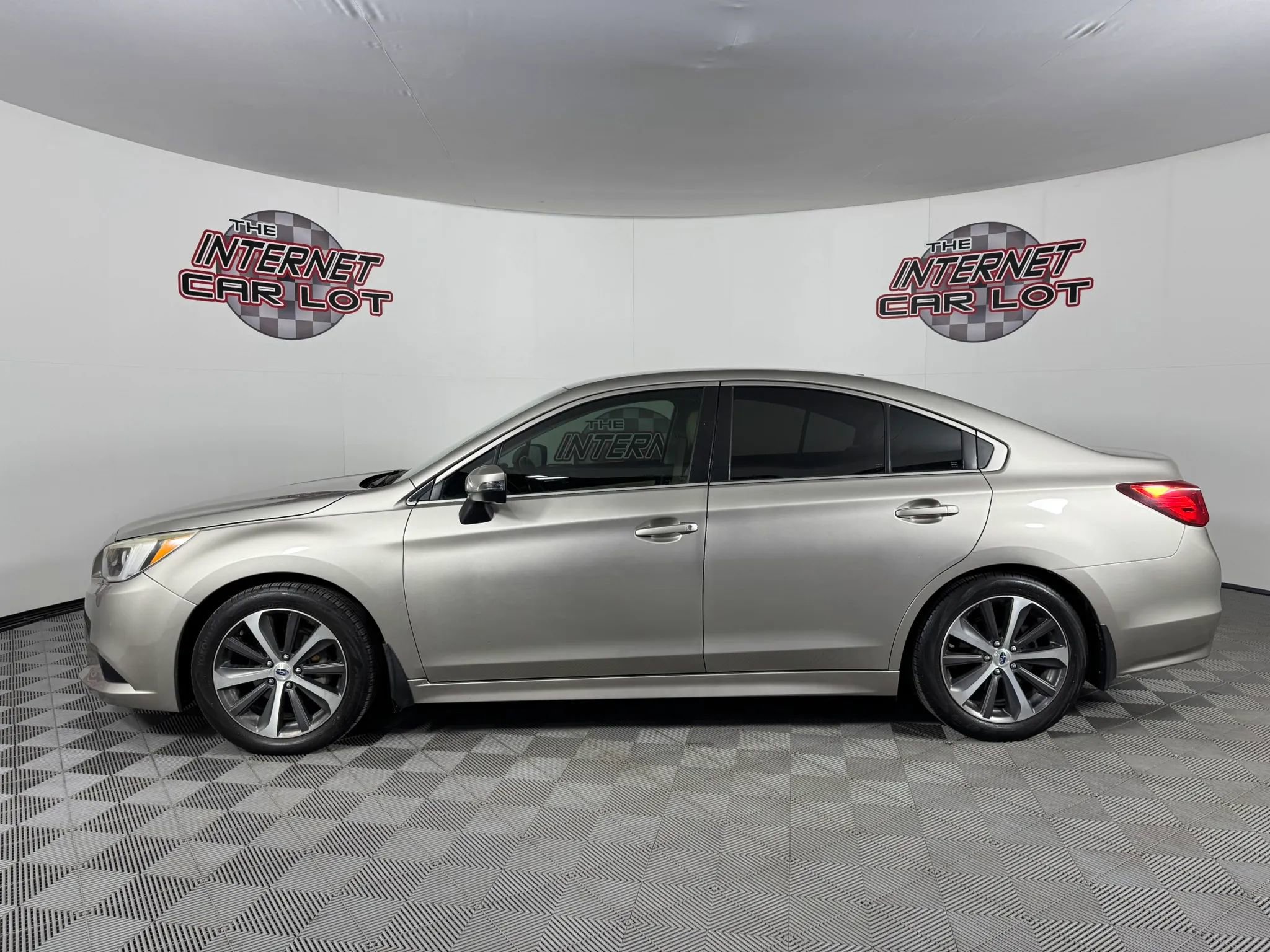 Used 2015 Subaru Legacy 2.5i Limited image 4