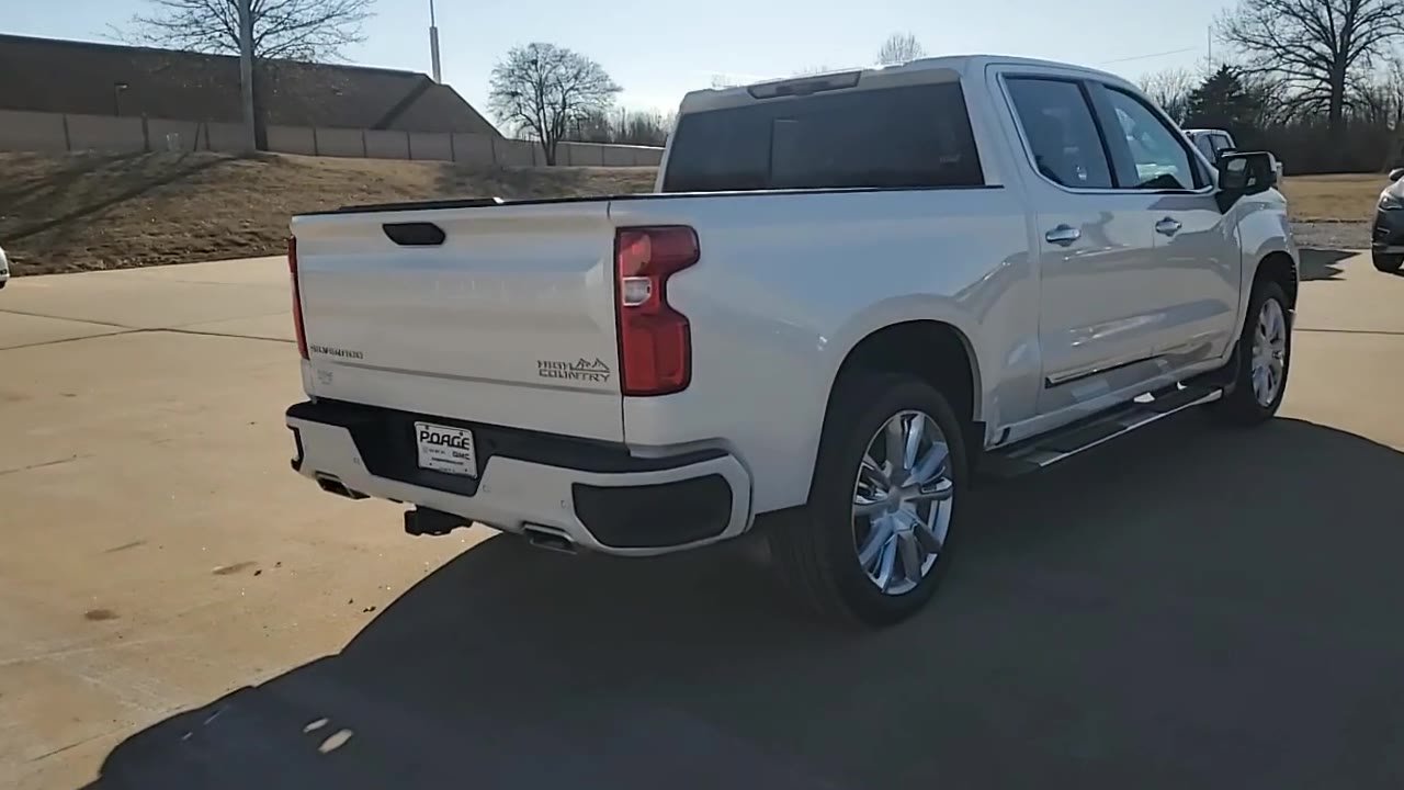Used 2025 Chevrolet Silverado 1500 High Country w/ High Country Premium Package AWD/4WD image 8