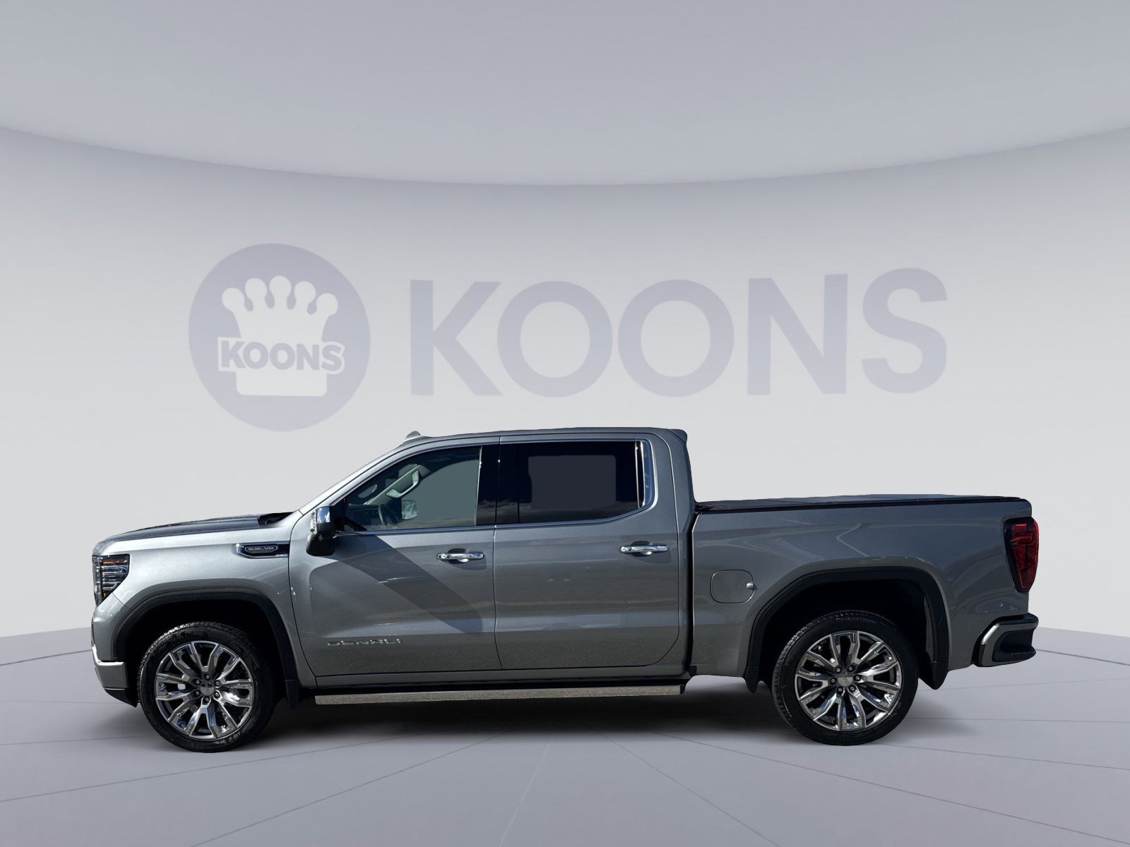 Used 2024 GMC Sierra 1500 Denali w/ Denali Reserve Package image 2