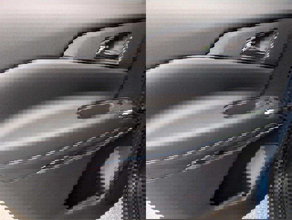 Certified 2026 Chevrolet Traverse LT w/ LPO, Floor Liner Package image 34