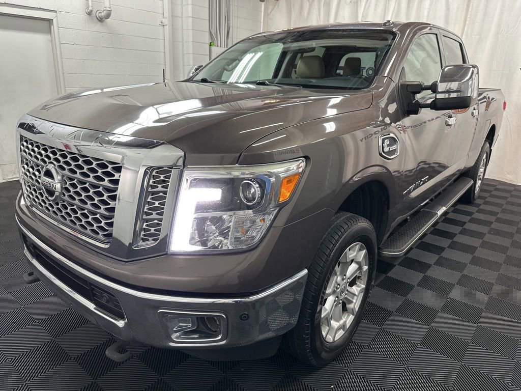 Used 2016 Nissan Titan SL AWD/4WD image 3