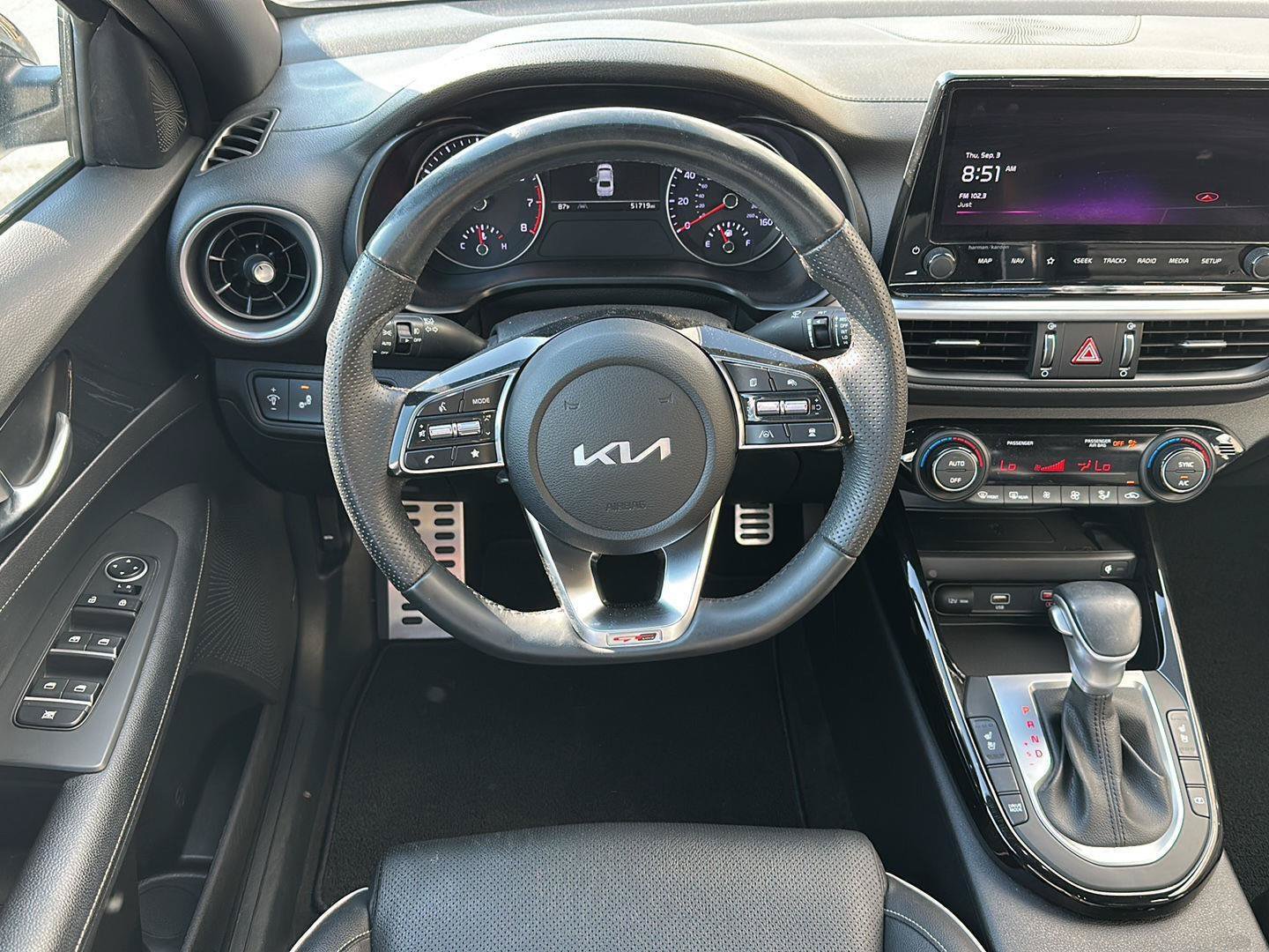 Used 2022 Kia Forte GT-Line w/ GT-Line Premium Package FWD image 9