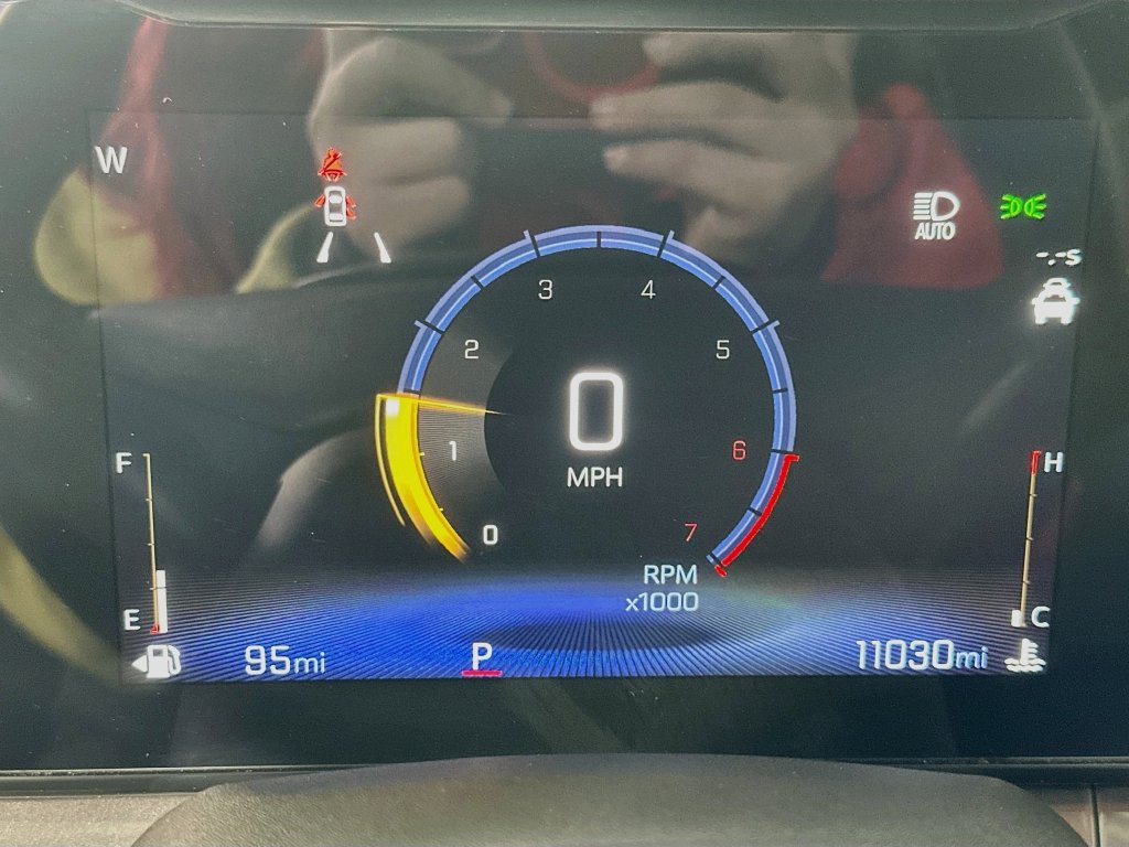 Used 2025 Chevrolet Trax ACTIV FWD image 22