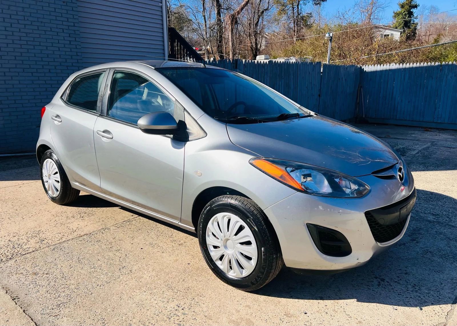 Used 2012 MAZDA MAZDA2 Sport image 4